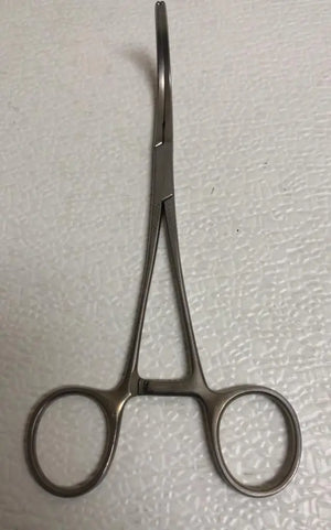 
                  
                    V. Mueller CH6220 Cooley Clamp Forceps, Curved, 6 1/4” | KeeboMed
                  
                