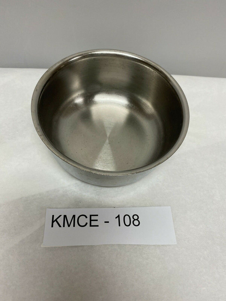
                  
                    Vollrath Stainless Steel Bowl 87406 - 5" Length X 2" Height | KMCE-108
                  
                