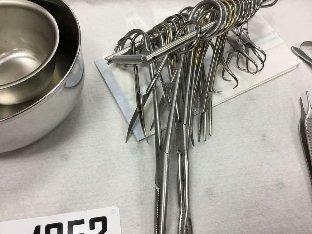 
                  
                    Catheter Removal Tray (56GS)
                  
                