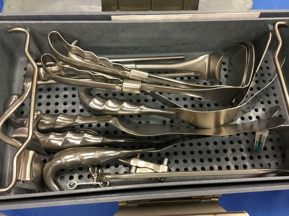 
                  
                    M & C Instrument Set (206GS)
                  
                