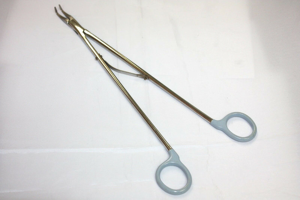 
                  
                    Weck 523106M Hem-o-lok Ligaclip Applying Forceps 10 1/2” (381GS)
                  
                