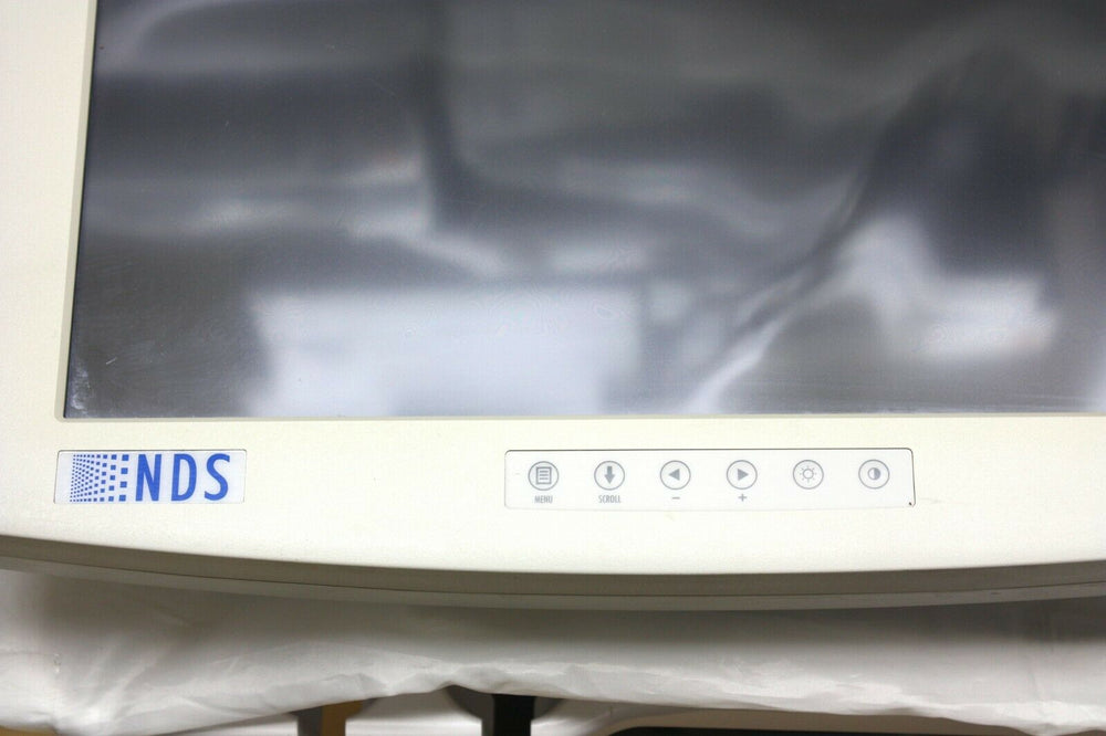 
                  
                    NDS Lifevue/Karl Storz V3C-SX19-R530 LCD Patient Monitor (70RL)
                  
                