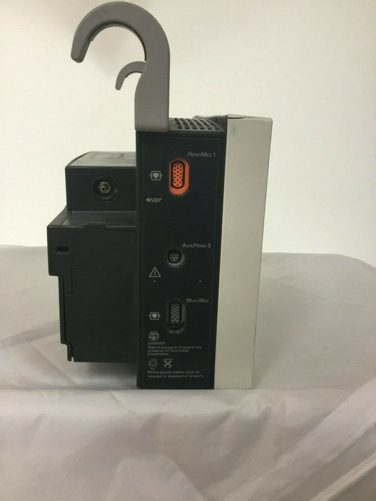 
                  
                    Siemens Medical SC 7000 Patient Monitor (17RL)
                  
                