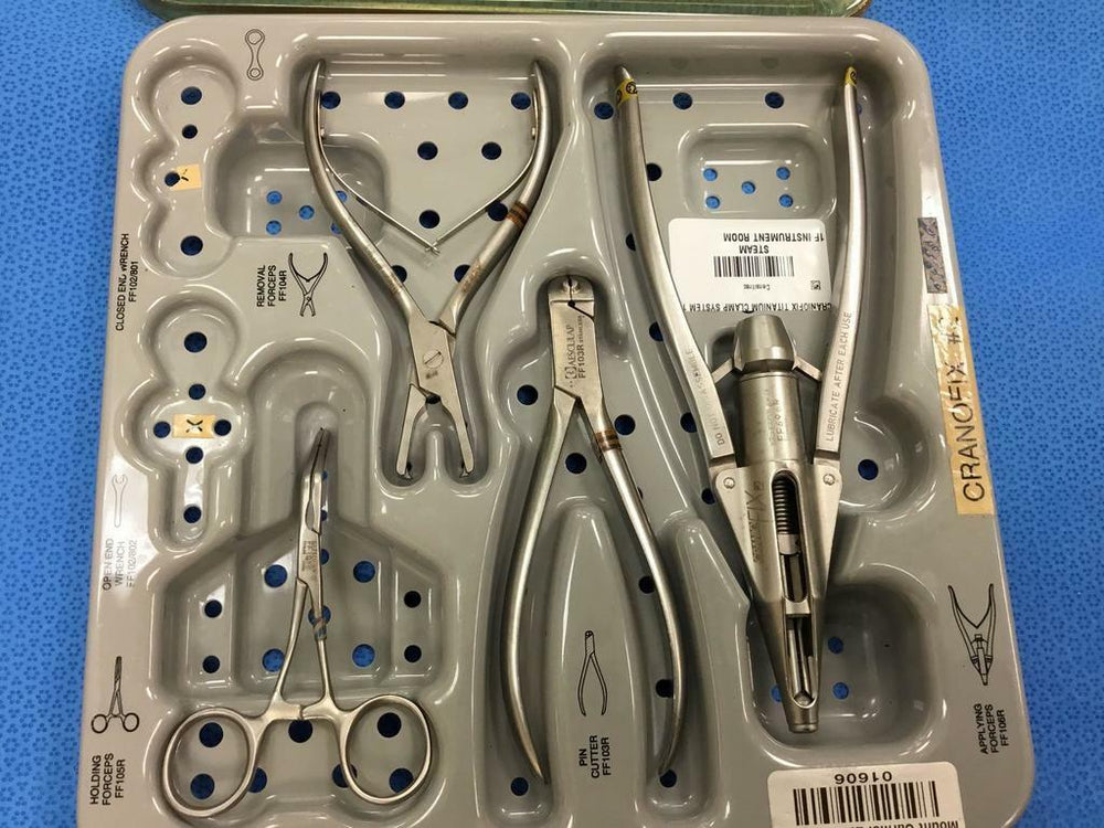 
                  
                    Craniofix Titanium Clamp System (74GS)
                  
                