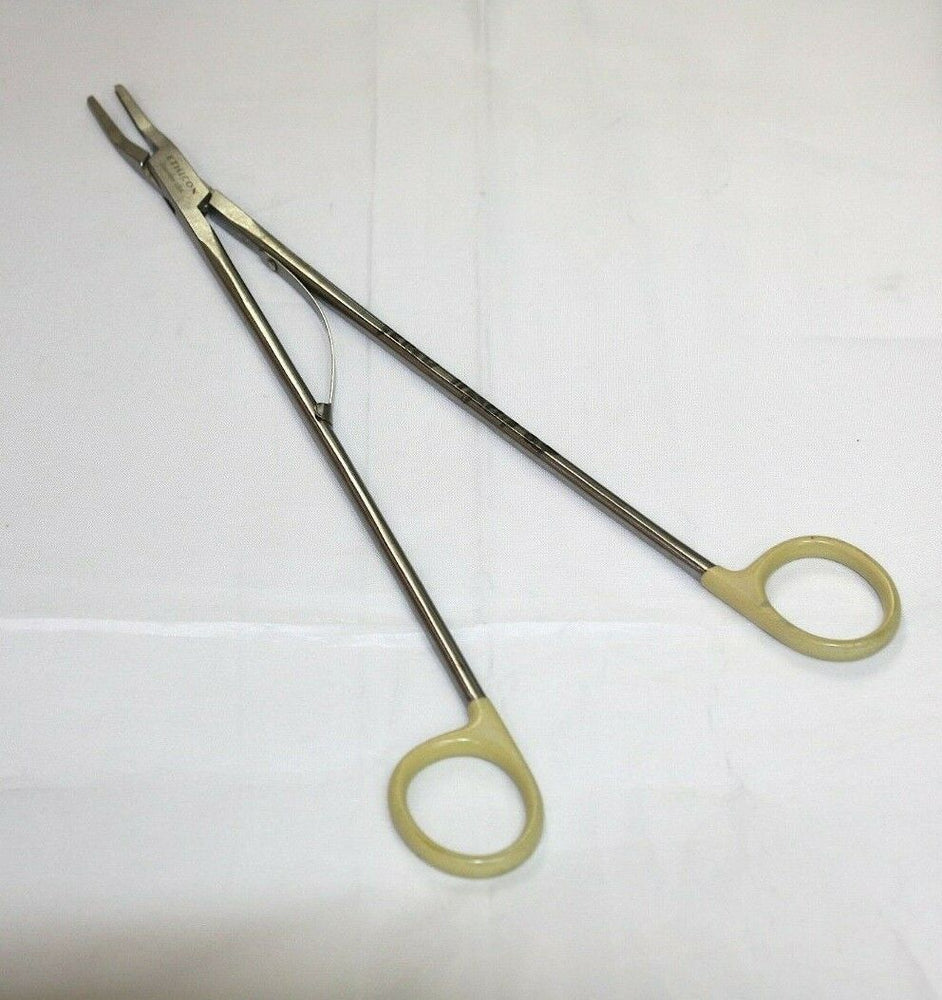 
                  
                    Ethicon Stainless Steel Clip Applier, Yellow Handle, 10 1/2” (126GS)
                  
                