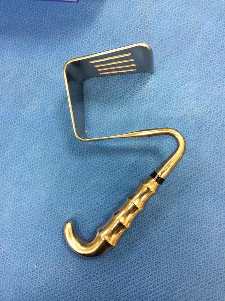 V. Mueller rib spreader