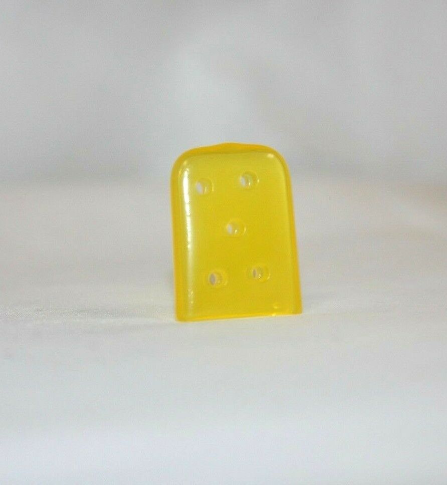
                  
                    Instrument tip caps Yellow tint Osteotome with Vents .70" X 1" Qty 11 (164GS)
                  
                