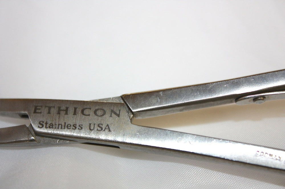 
                  
                    Ethicon Endo-Surgery Stainless Steel Clip Applier, 7 1/2”, Yellow Handle (121GS)
                  
                