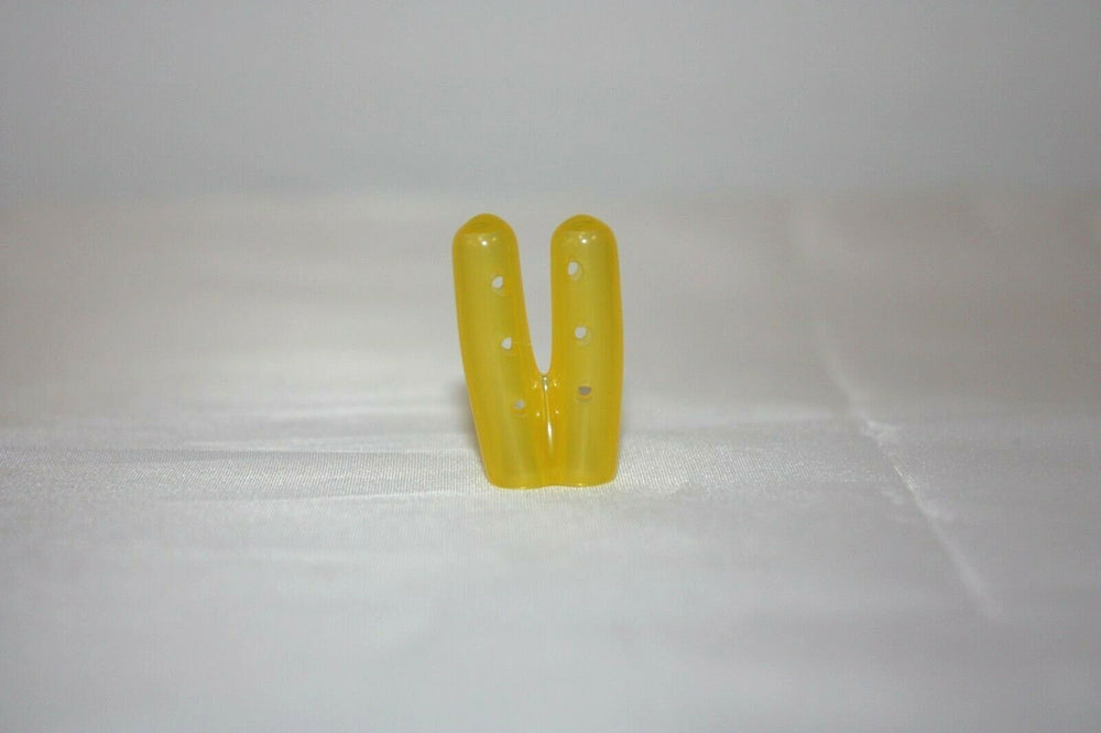 
                  
                    Instrument Tip caps yellow tint twin with vents, Qty 15, .187" x 1" (165GS)
                  
                