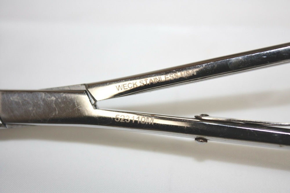 
                  
                    Weck 523110M Surgical Applicator Forceps 7 3/4" (382GS)
                  
                
