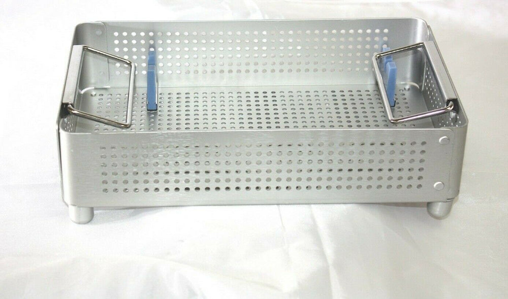 
                  
                    Small Unbranded Medical Clamp Container (303GS)
                  
                