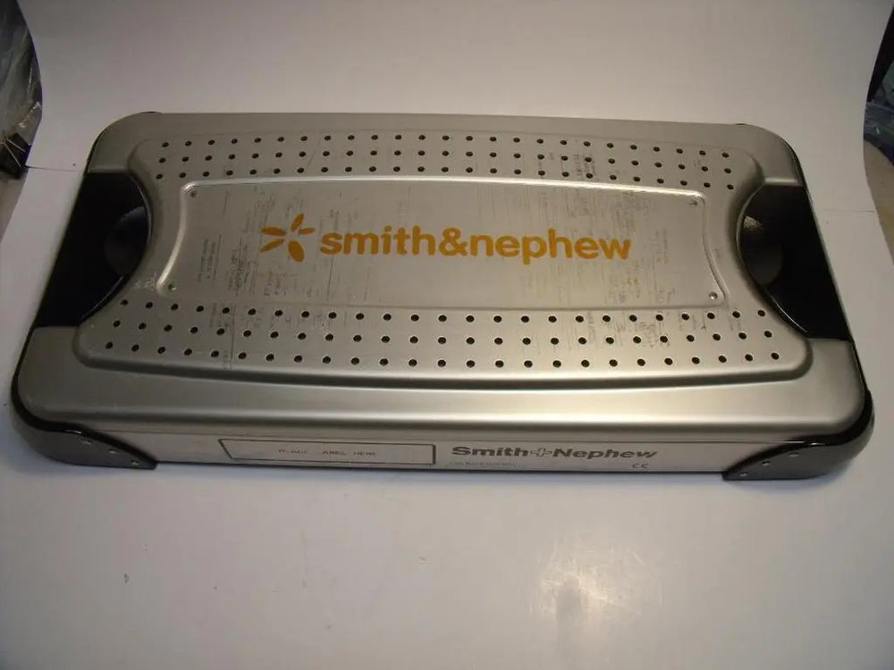 
                  
                    Empty Smith & Nephew 7112-9401 Sterilization Case
                  
                