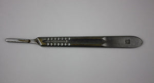 
                  
                    Bard-Parker No. 4 Stainless Surgery Scalpel Handle, Vet Orthopedic Instrument
                  
                