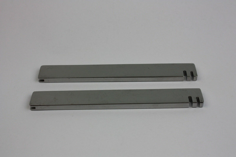 
                  
                    Orthopedic Small Bone Plate Benders for Plates up to 2.0mm | KeeboMed
                  
                