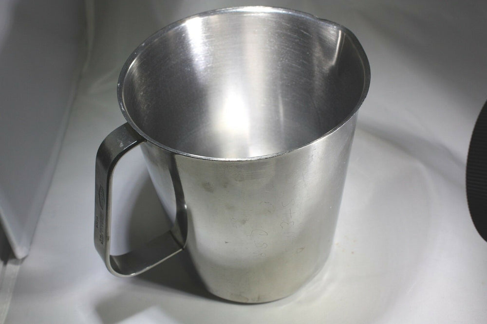
                  
                    Vollrath 85320 Stainless Steel Measuring Cup (369GS)
                  
                