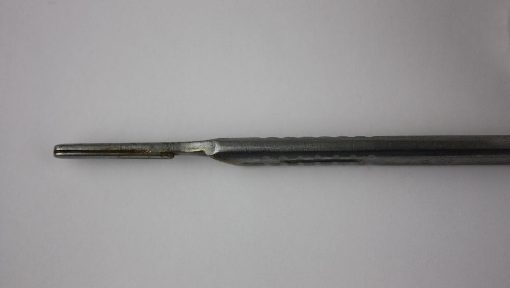 
                  
                    Bard-Parker No. 4 Stainless Surgery Scalpel Handle, Vet Orthopedic Instrument
                  
                
