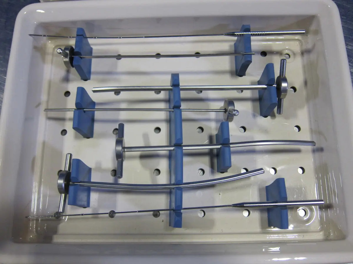 Bionix Meniscus Arrow 7 Piece Instruments In Surgical Tray – KeeboMed