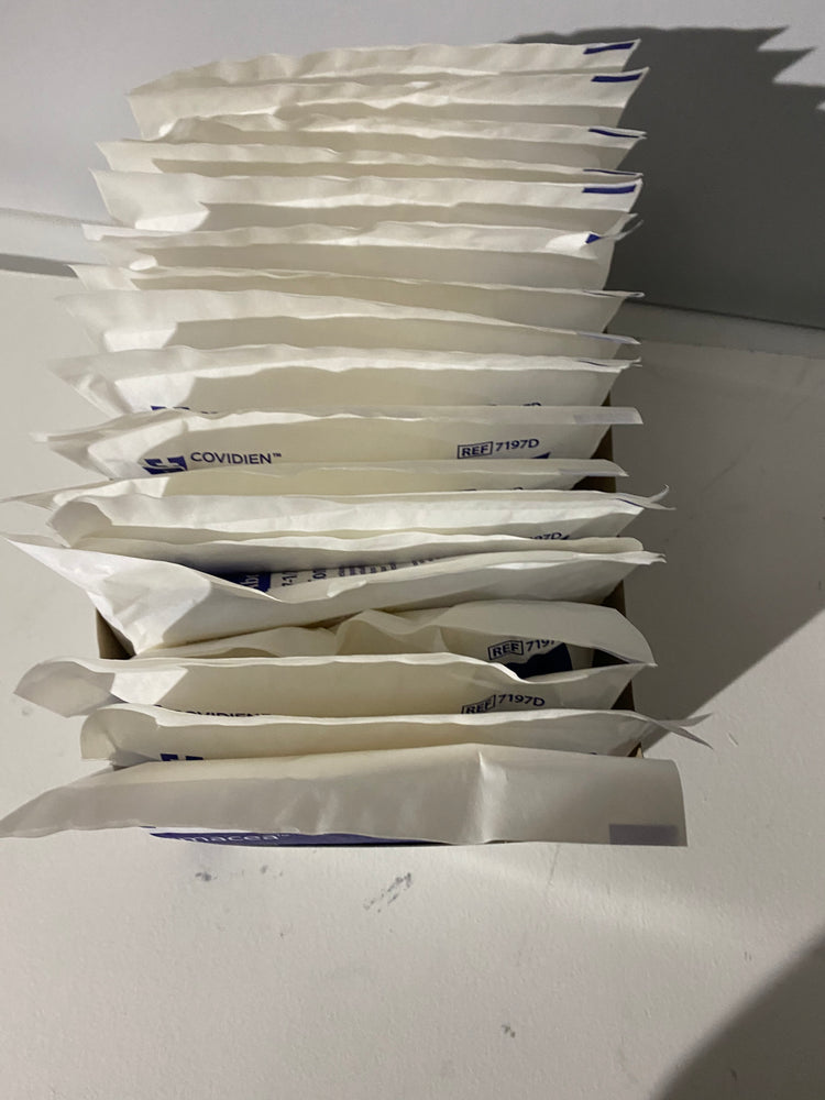 
                  
                    Covidien Dermacea Abdominal Pads 1 Box of 18 | KeeboMed
                  
                