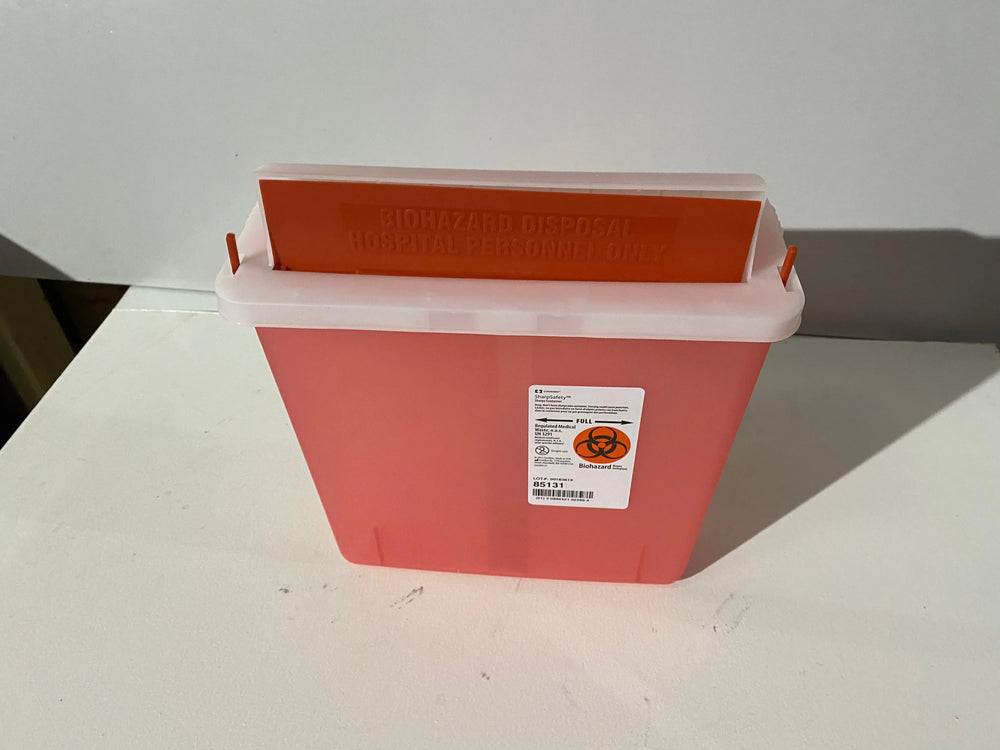 
                  
                    Covidien SharpSafety Sharps Container | KeeboMed
                  
                