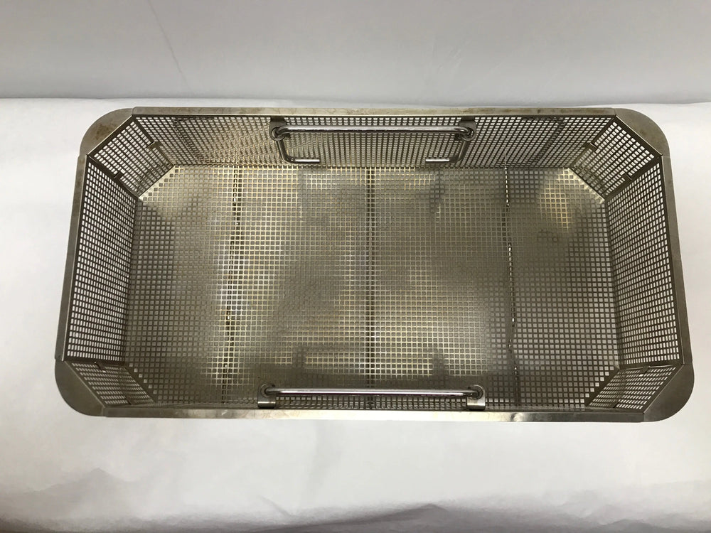 
                  
                    Metal Tray (H: 1 1/2in. L: 7 3/8in. W: 14in)
                  
                