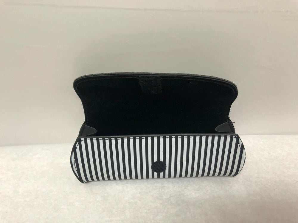 
                  
                    Elle Black and White Stripes Optical Eyeglasses Soft Case | KMOPT-69
                  
                