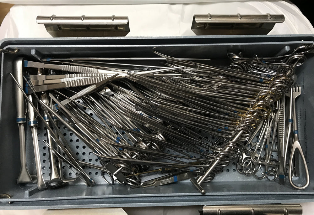 M and C Instrument Set for Surgical Use