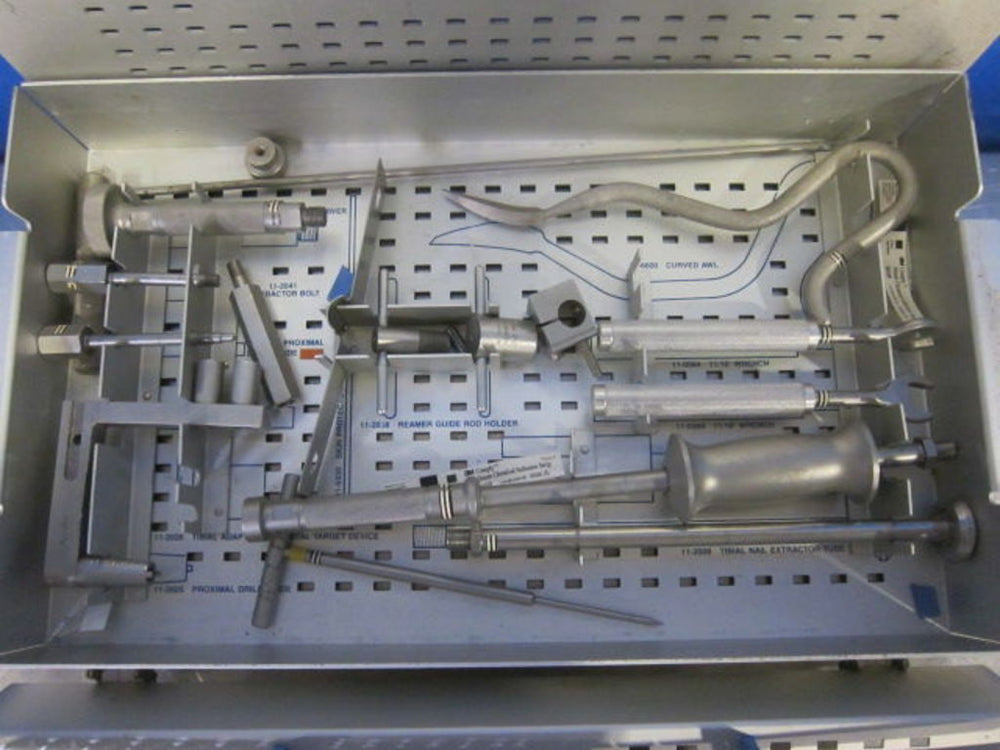 
                  
                    RICHARDS Russell-Taylor Tibial Instruments Tray
                  
                