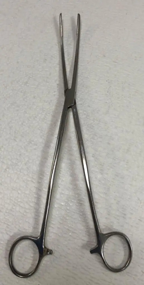 
                  
                    Amico Curved Serrated Ratchet Forceps | KeeboMed
                  
                