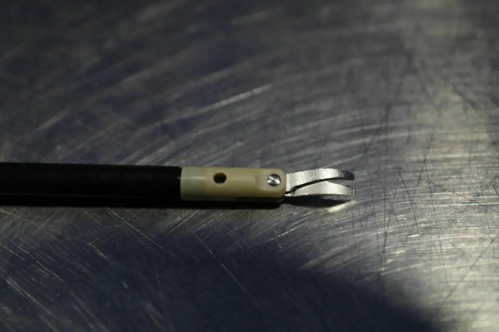 
                  
                    Da Vinci REF#: 428057 SI Instruments 5mm Single Site Curved Scissors
                  
                
