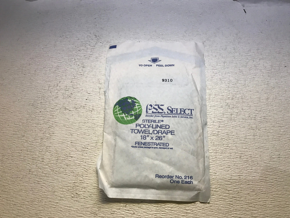 PSS. Select Sterile Poly-Lined Towel/Drape 18"x26", Fenestrated, Individually Packaged, Reorder No. 216  | KeeboMed Medical Disposables