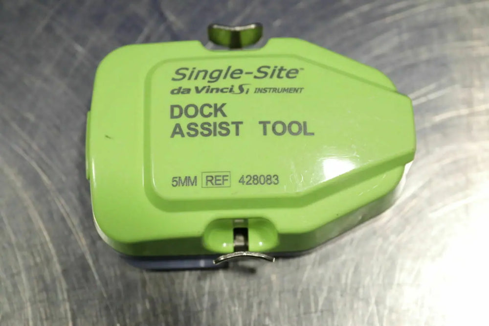 da vinci SI Instrument  Used in good working and cosmetic condition.  Dock Assist Tool Single Site Size 5mm Sku 428083 | KeeboMed