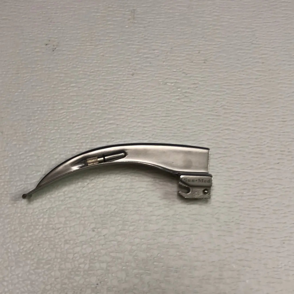 
                  
                    Sun-Med Laryngoscope Blade MAC 3 | KeeboMed Surgical Medical Tools
                  
                