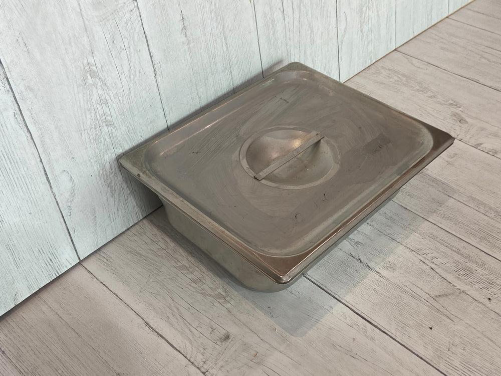 
                  
                    Polar Ware Stainless Steel Sterilization Pan With Lid| KeeboMed
                  
                