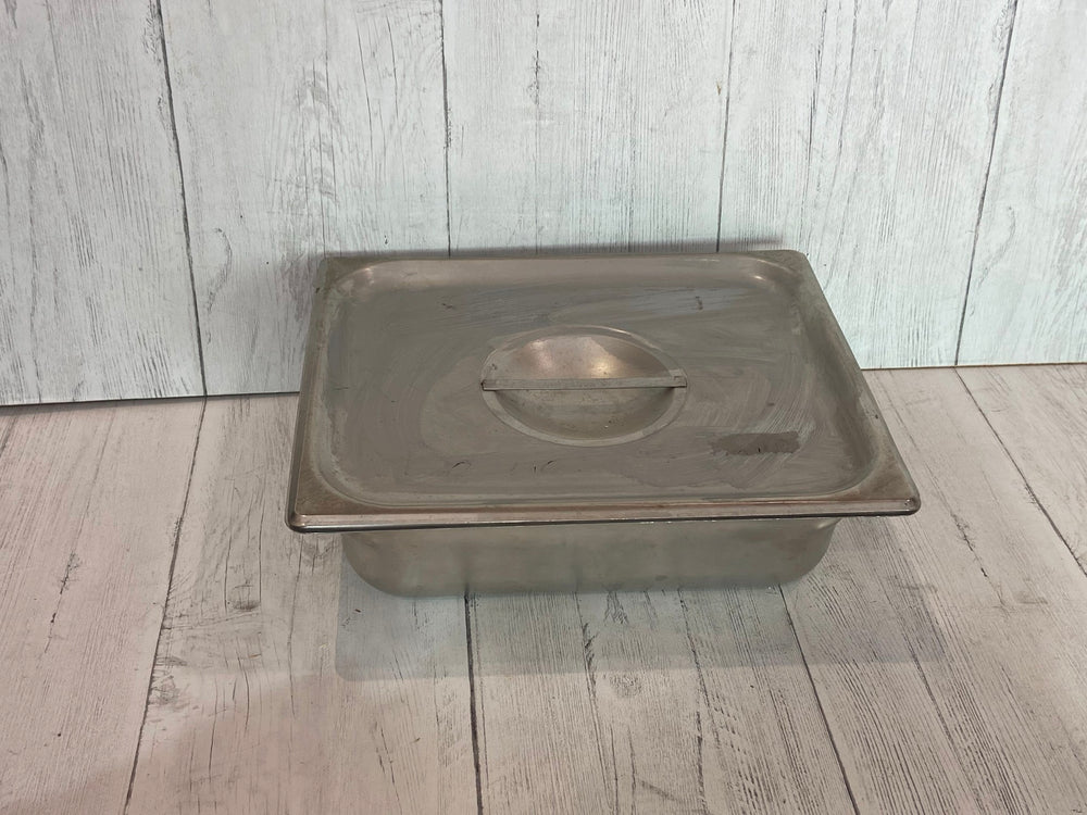 
                  
                    Polar Ware Stainless Steel Sterilization Pan With Lid| KeeboMed
                  
                