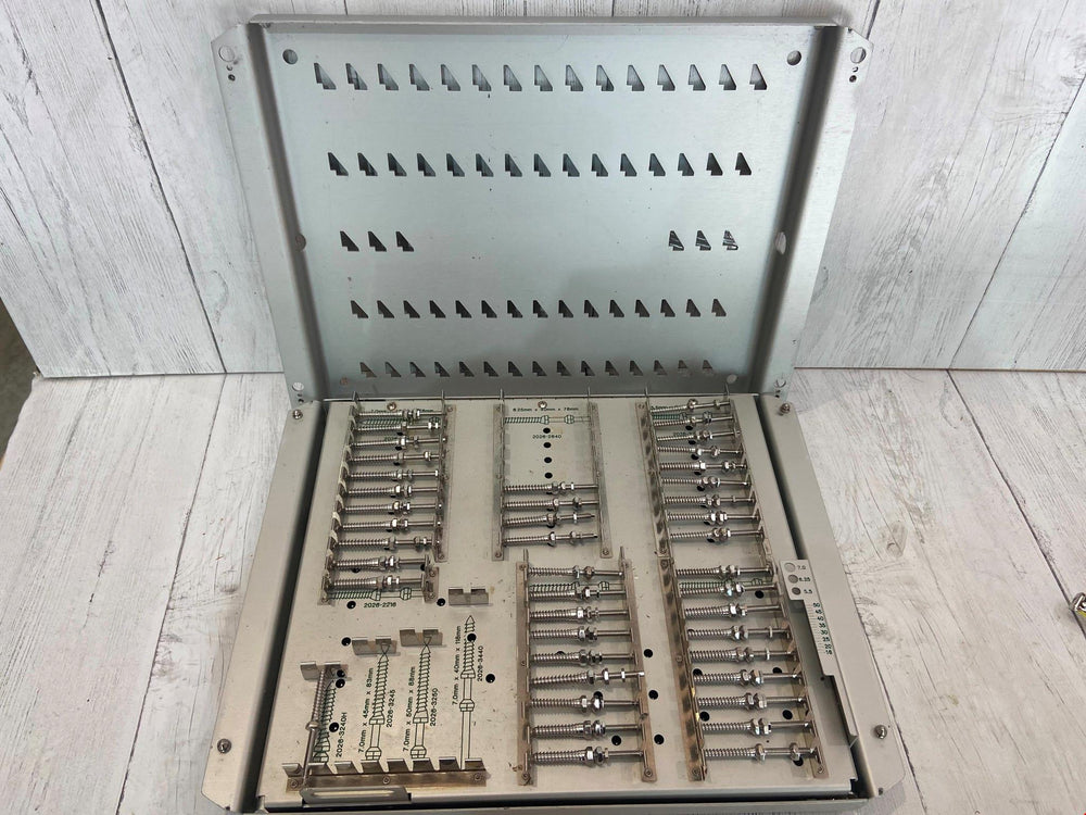 AcroMed VSP Implant Set| KeeboMed