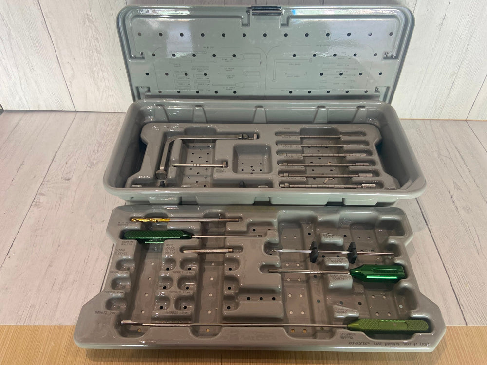 
                  
                    Arthroteck Bone Mulch Screw and U-Shaped Screw Drill Guide System|KeeboMed
                  
                