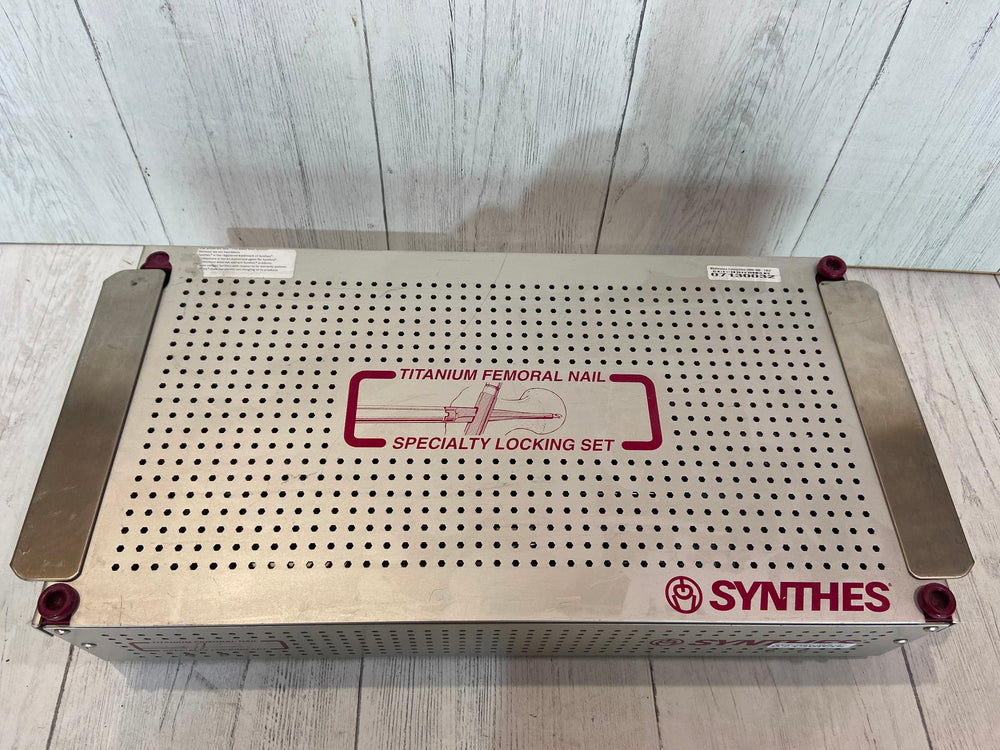 
                  
                    Synthes Titanium Femoral Nail Specialty Locking Set 20.75"x10"x4"
                  
                