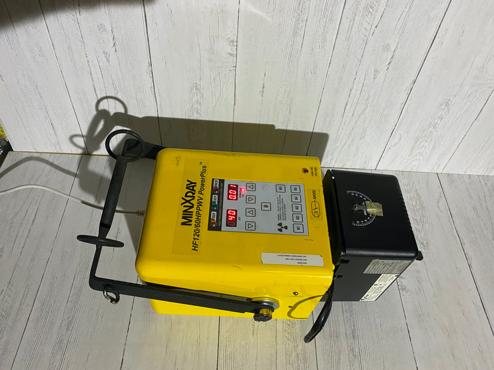 
                  
                    MinXray HF120/60HPPWV PowerPlus Portable X-Ray Machine  2005 - Non Working
                  
                