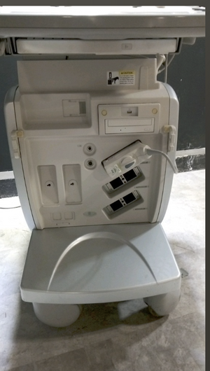 
                  
                    TOSHIBA APLIO MX ULTRASOUND MACHINE WITH 1 PROBE (5S2)
                  
                